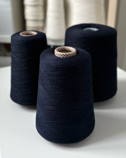 Cashmere Cariaggi Navy color