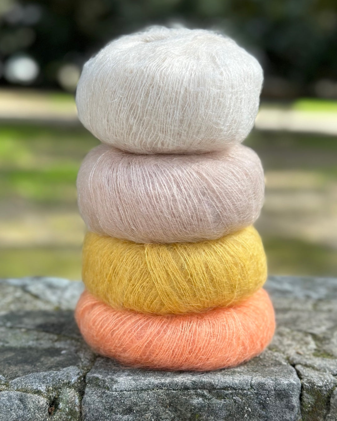 Kid Mohair Silk Yarn in ball color Honey – ÉllGi